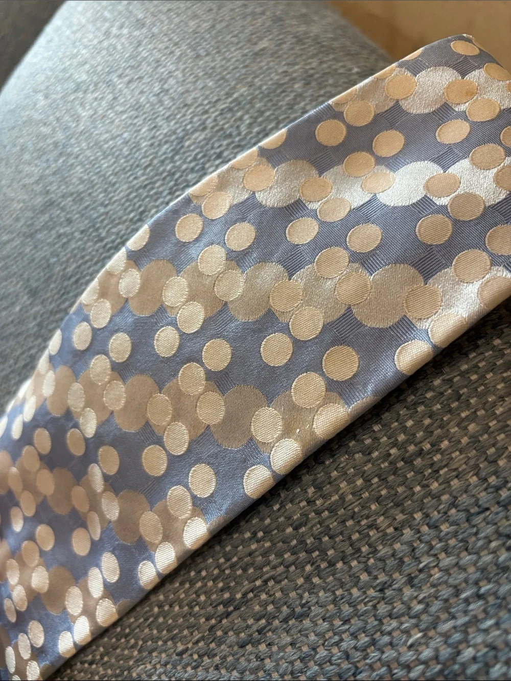 Hugo Boss 100% silk tie